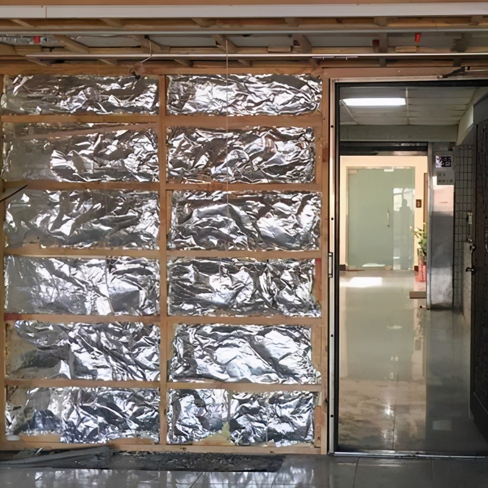 轻钢龙骨石膏板隔墙施工方法_室内设计隔间墙种类_轻钢龙骨吊石膏板