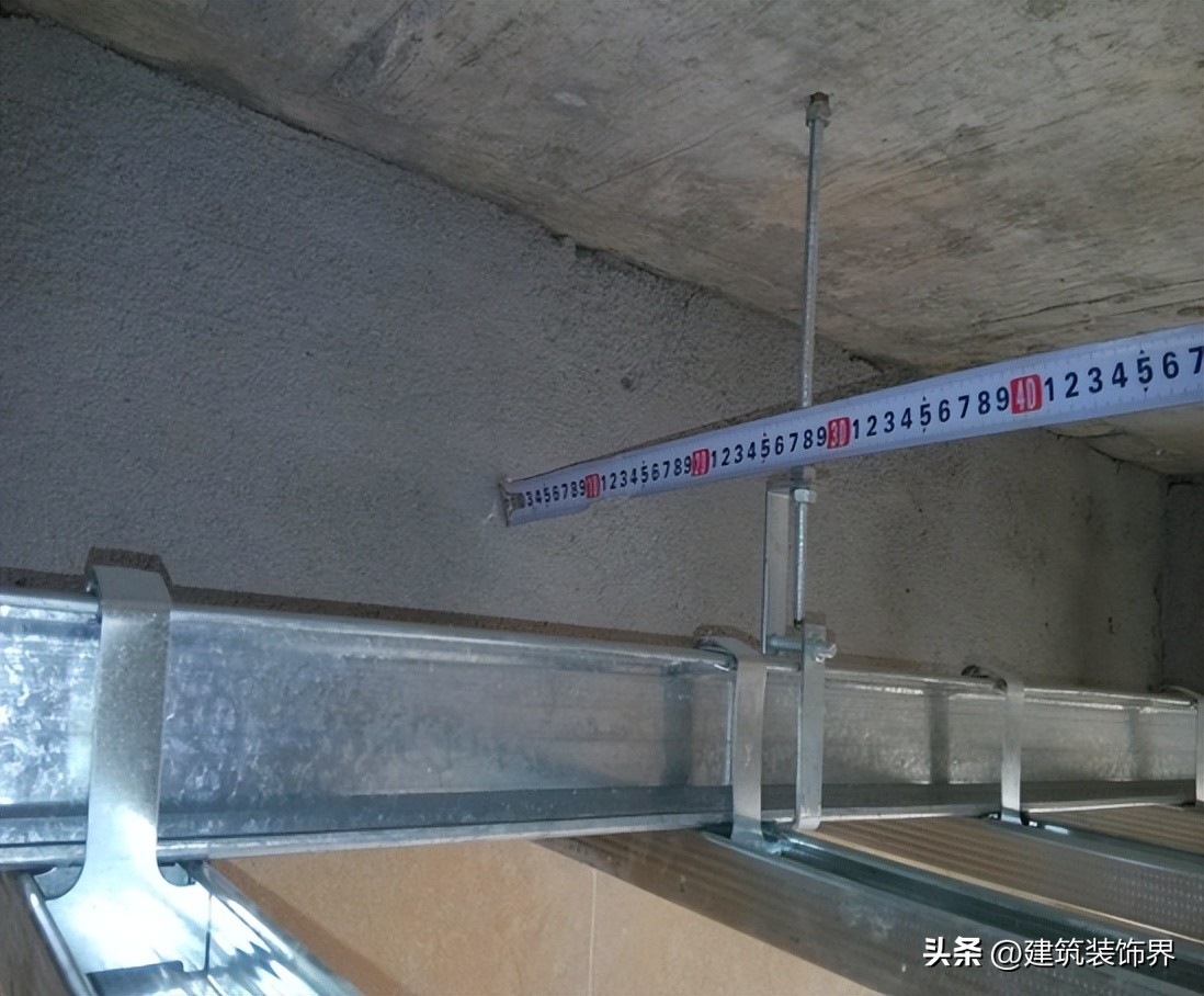 吊顶定位放线步骤_轻钢龙骨吊顶施工_轻钢龙骨吊石膏板